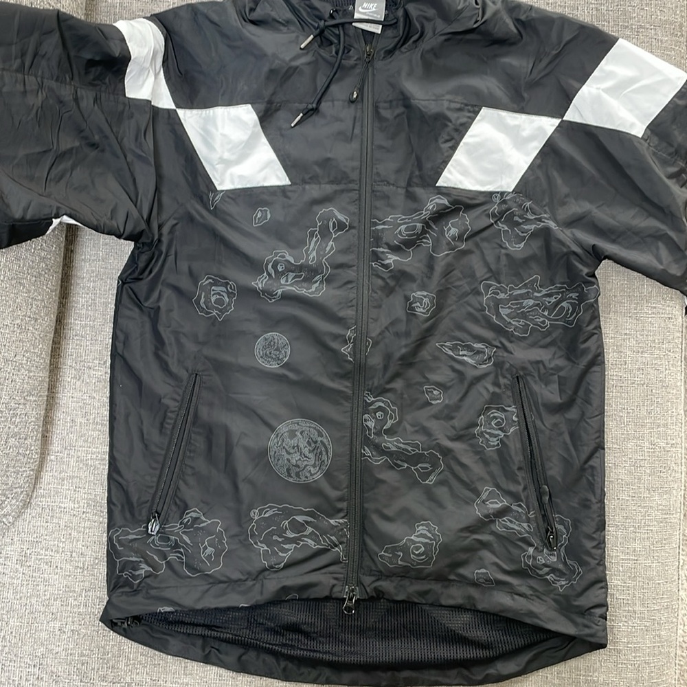 NWOT Nike x Susumu Mukai UFO space asteroids windbreaker